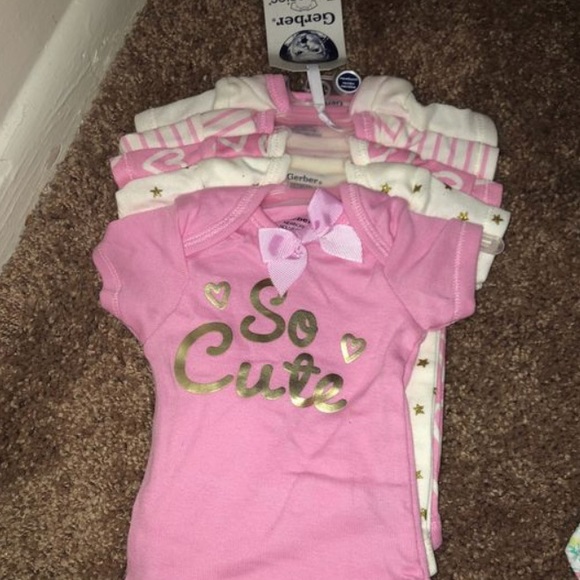 Newborn never been worn still tags - Picture 4 of 4